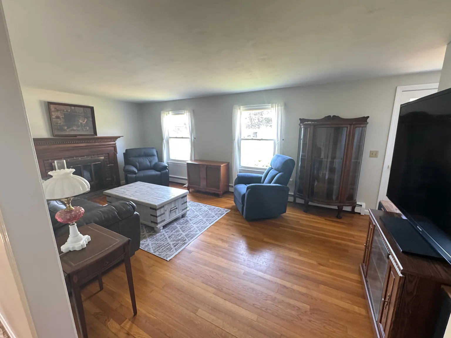 2 bed, 1600 sqft, $2,000 — Photo 3