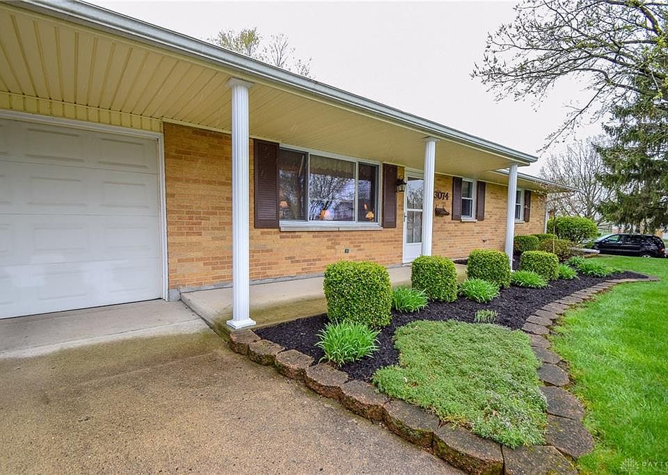 1st image of 3074 Burr Oak Ct