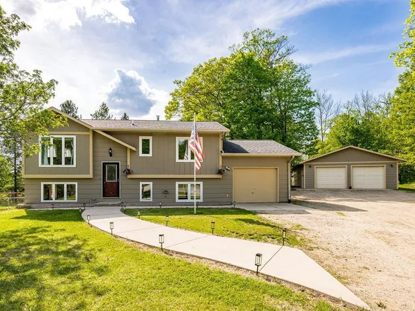 18227 Us Highway 169, Grand Rapids, MN 55744