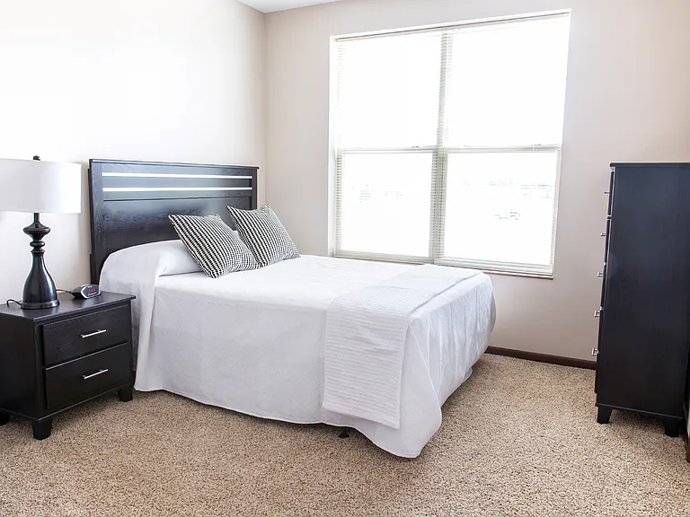 Prairie Pointe Student Living — Photo 11