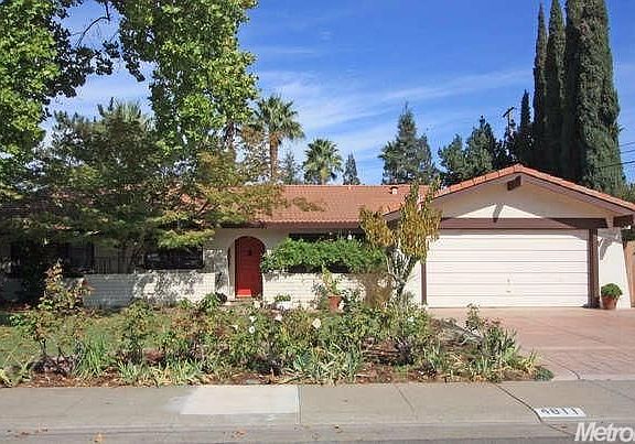 2nd image of 4811 Gibbons Dr