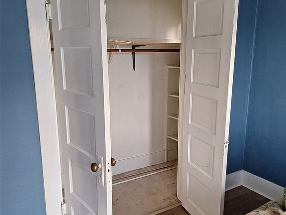 5th image of 4327 S Bell Street