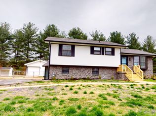 7327 Sterling Rd, Hixson, TN 37343