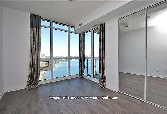 4th image of 59 Annie Craig Dr #3503