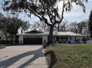 10 Cypress Run, Haines City, FL 33844