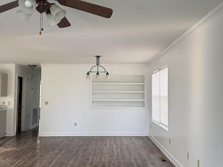 748 Pauline Ave — Photo 13