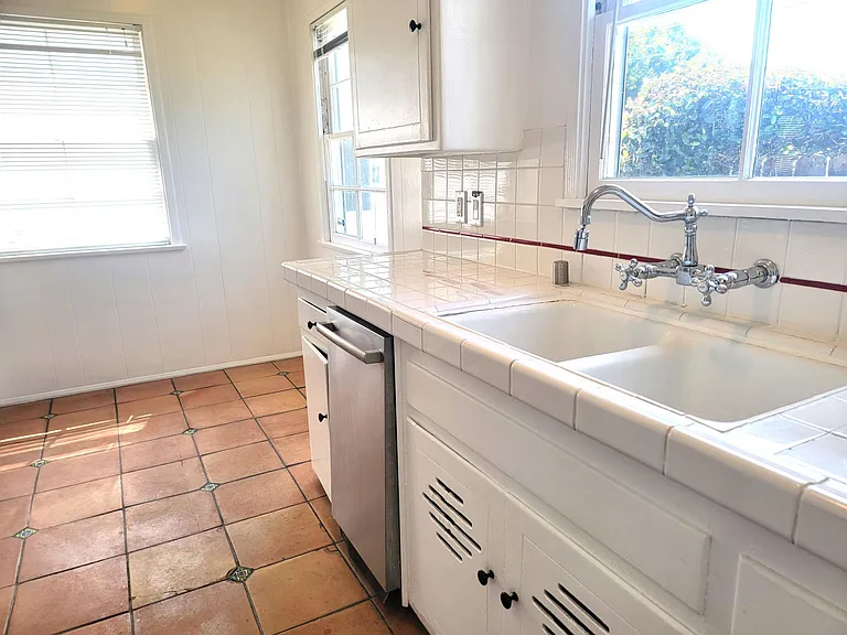 3831 Midway Ave — Photo 23
