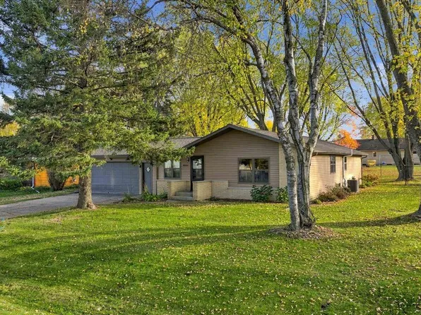 418 E FOREST STREET, Marshfield, WI 54449