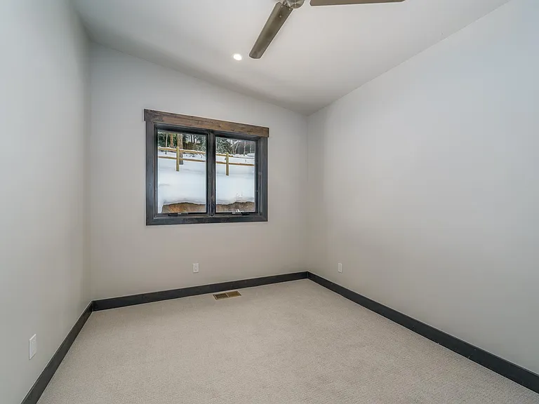 136 Bunker Hill Lode Rd — Photo 11