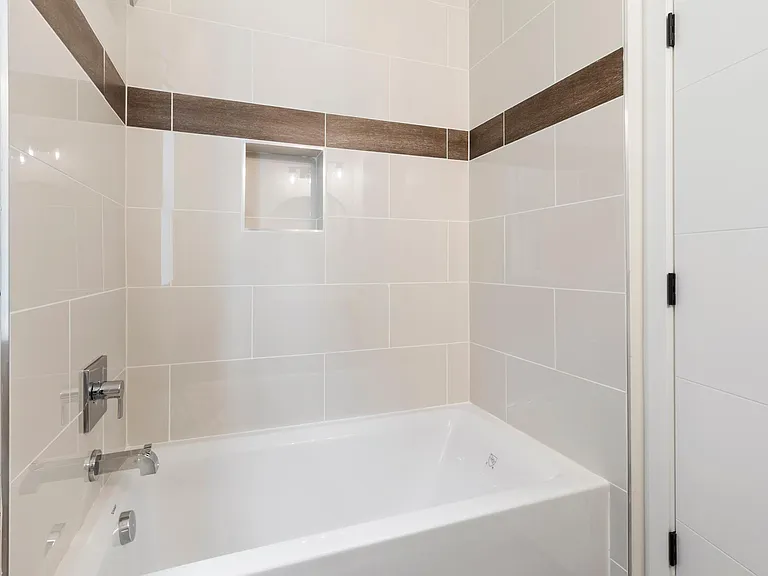 6621 Carleton Ave S — Photo 23