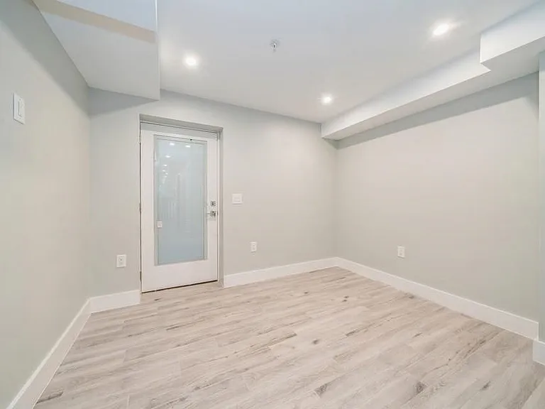 111 Collard St #2 — Photo 20