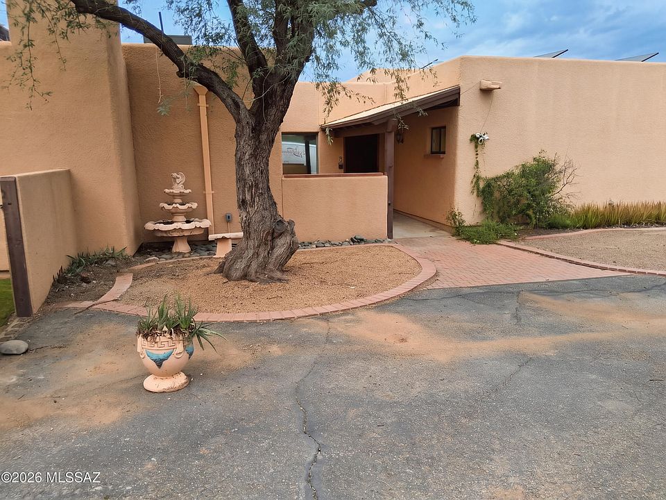 1st image of 5621 E Fort Lowell Rd