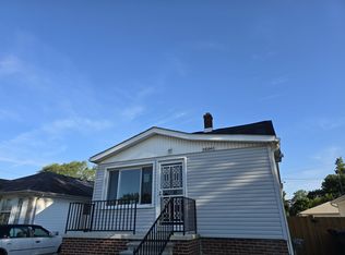 16911 Mayfield St, Roseville, MI 48066
