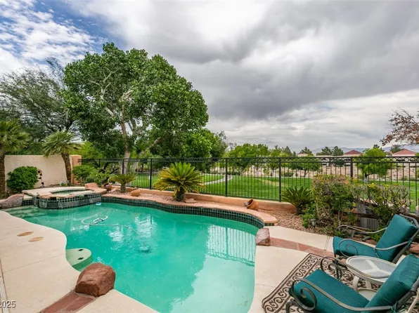 7836 Silver Plateau Ave, Las Vegas, NV 89128