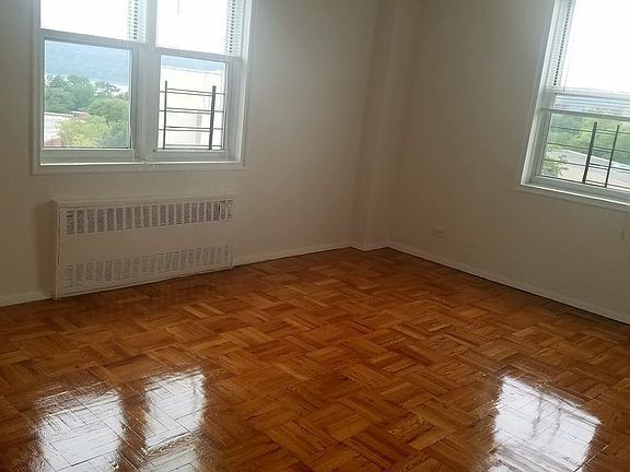 5th image of 3611 Henry Hudson Pkwy APT 10H