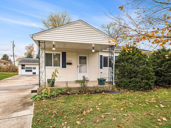 1347 Pyle Ave, South Bend, IN 46615