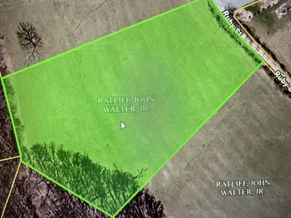 9 Myrtle Rd, Tazewell, VA 24651