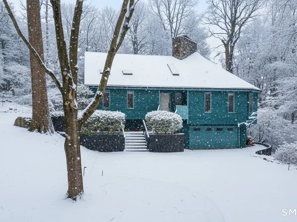 40 Tory Hill Lane, Norwalk, CT 06853