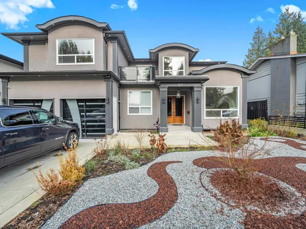 1211 Foster Ave, Coquitlam, BC V3J 2M8