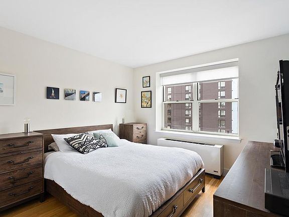 5th image of 362 Saint Nicholas Ave APT 8B
