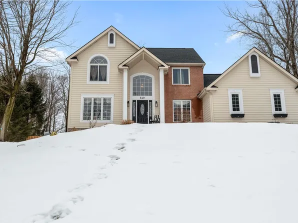 649 Galleon Dr, Webster, NY 14580