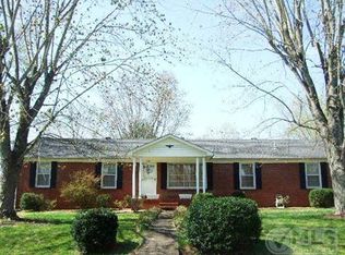 226 River Dr, McMinnville, TN 37110