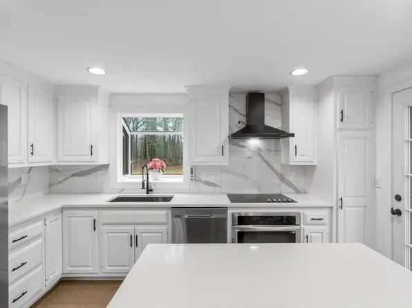 25 King St, Norfolk, MA 02056