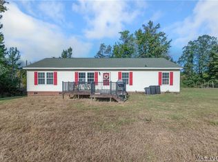 29491 Creek Side Ln, Courtland, VA 23837