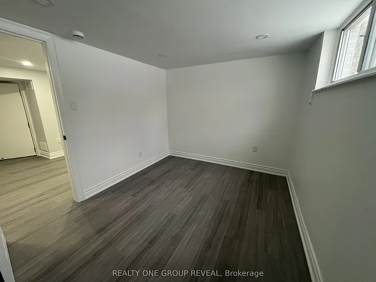 75 Regatta Cres #BASEMENT — Photo 7