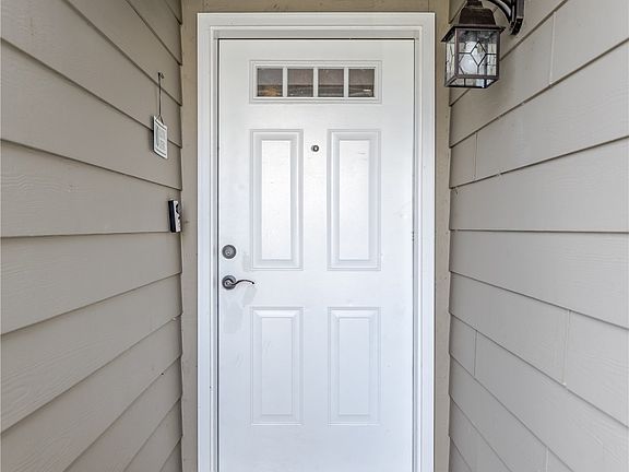 2nd image of 5937 58th Avenue SE