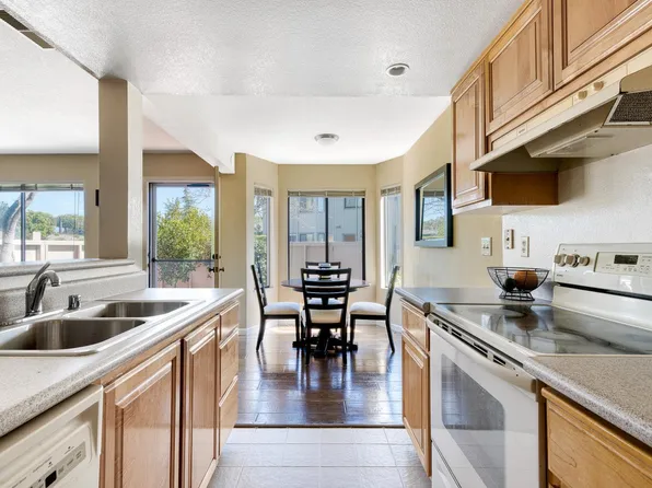 29 Sailmaker Court, San Rafael, CA 94903