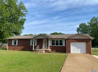 1501 Buchanan St, Athens, AL 35611
