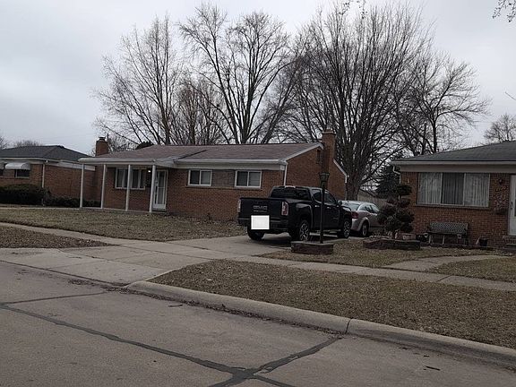 2nd image of 25117 Roan Ave
