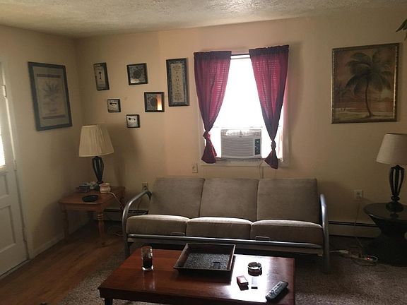 4th image of 2033 Woodlawn Ave