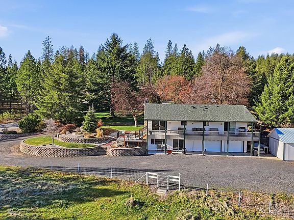 2nd image of 2416 W Hazard Rd