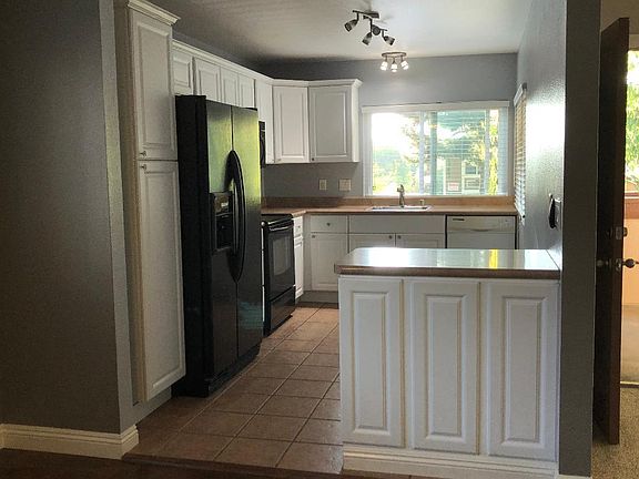 5th image of 1742 N Willow Woods Dr Unit B