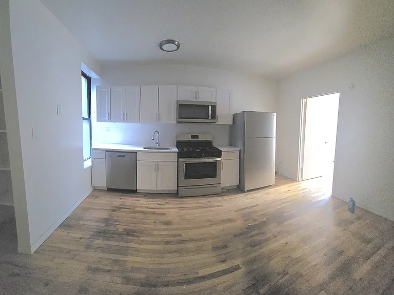 205 W 102nd St #3D — Photo 8