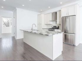 1343 N 7th St, Philadelphia, PA