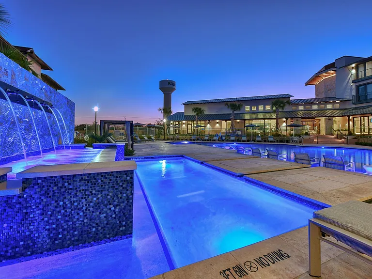 Tacara Westpointe Village — Photo 27