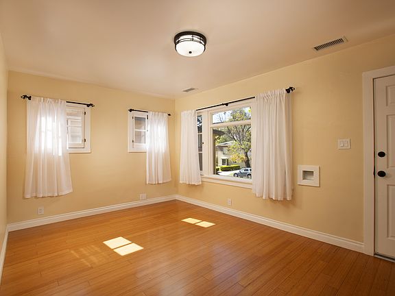 2nd image of 1816-1818 Silver Lake Blvd