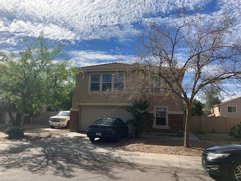 1807 E 36th Ave — Photo 3