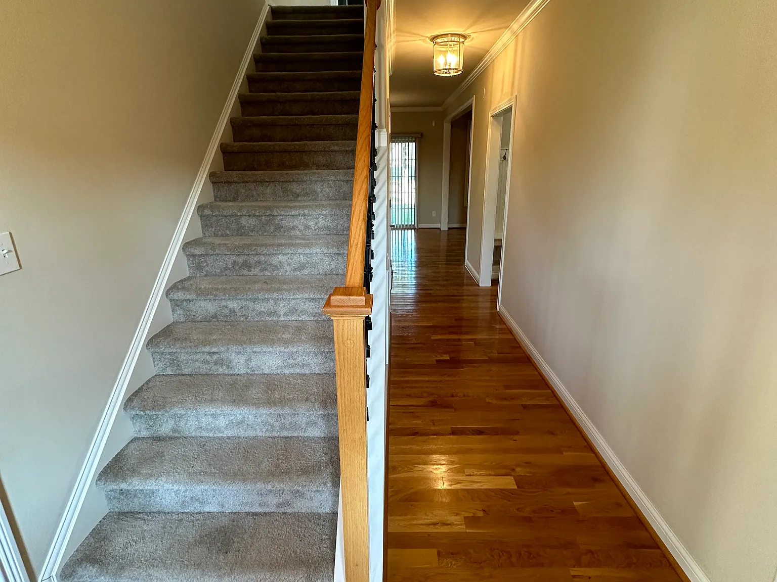 4 bed, 2.5 bath, 2713 sqft, $2,950 — Photo 4