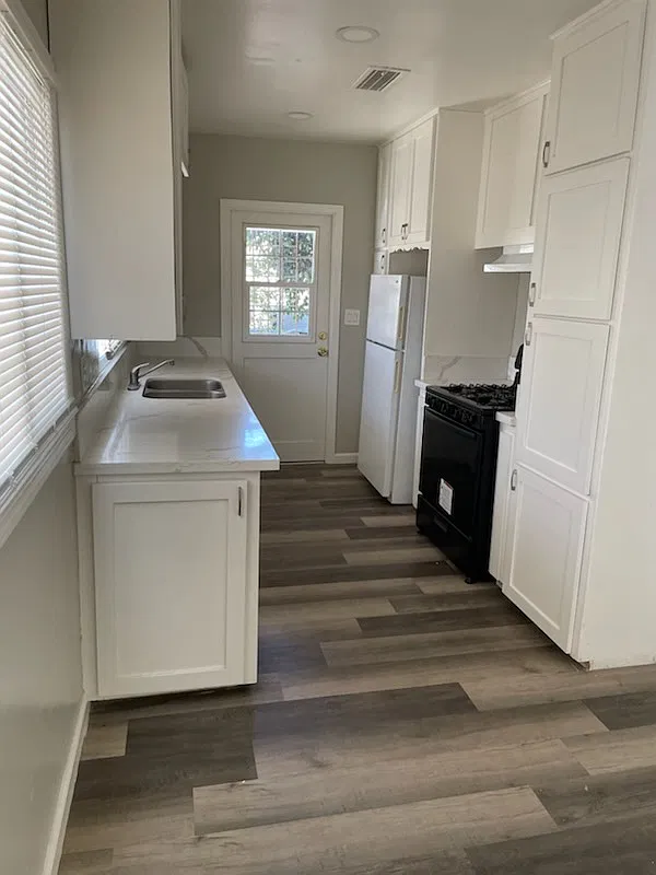 3 bed, 1180 sqft, $1,695 — Photo 3