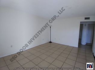 706 W Dixie Ave APT 25, Leesburg, FL 34748