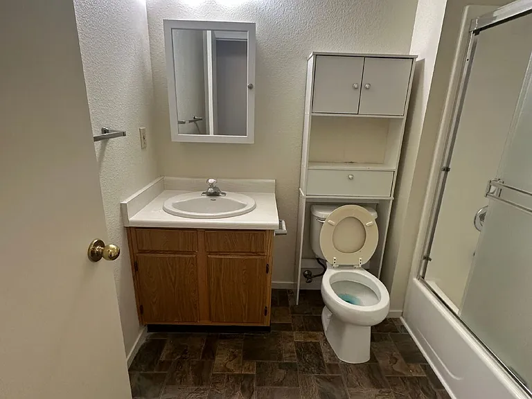 4186 Sherman Ln — Photo 4