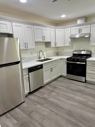 2518 G St #8 Photo 1