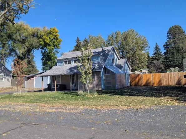 153 S Roanoke Ave, Hines, OR 97738