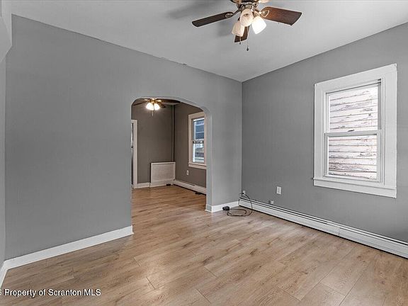 4th image of 304-306 Jackson St