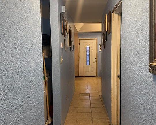 5th image of 912 W 24th St