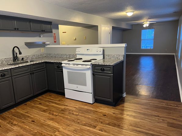 106 Saratoga St #3, Excelsior Springs, MO 64024